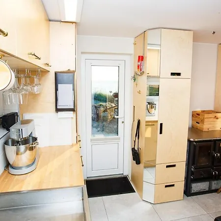 Suureliiva Rannamaja Apartment *