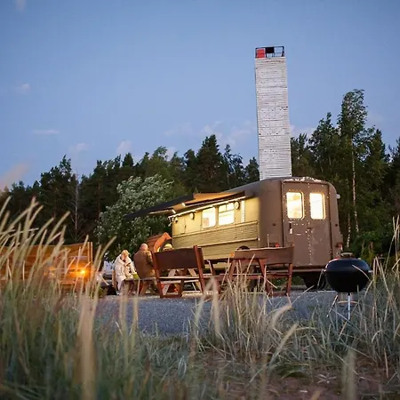 Suureliiva Rannamaja *