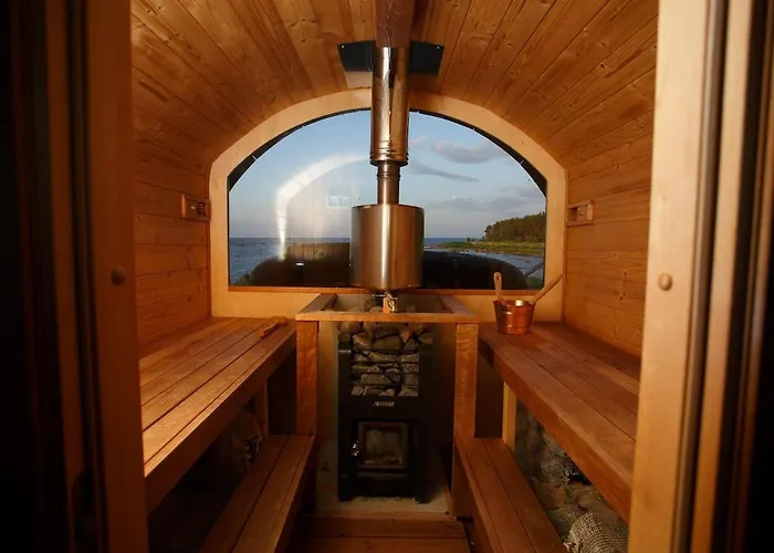 Suureliiva Rannamaja *